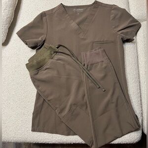 Mandala Women's Brown Jogger Pants